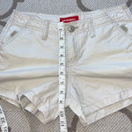 Union Bay khaki 3” inseam shorts Photo 4