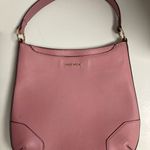 Nine West , small pink purse, 11X4X10, 7” strap, zipper closure Photo 4