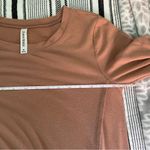 Zenana Outfitters Outfitters Crew Neck Tunic Medium Cognac Brown Button Accent Split Hem Photo 7