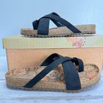 Very G Black Metallic Crisscross Strappy Sandals Contoured Footbed NEW Photo 0