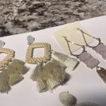 Dress Up Lot Of 4 Women’s Costume Earrings Pierced Dangle Drop - Mixed Materials  Photo 9