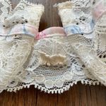 Christian Dior vintage pink floral and white lace bra, 36B Photo 3