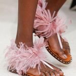 Valentino Garavani Valentino Soul Stud feather thong sandals in rose size IT 36 US 6 Photo 1