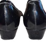 Gianni Bini  Women’s Black Patent Ballet Small Wedge Button Accent Size 7M Photo 6
