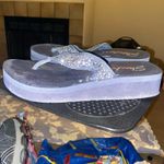 Skechers  Sandals Yoga Foam Thong Flip Flop Size 8 bling Photo 5