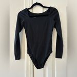 Everlane The Long-Sleeve Supima® Square-Neck Bodysuit Photo 3