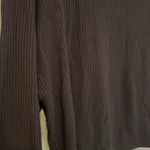 H&M  Cropped Ribbed Long Sleeve Tshirt Photo 1