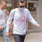 Harry Styles  Love on tour 2022 long sleeve casual top size small Photo 0