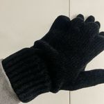 NWOT women’s solid black soft chenille warm‎ knit winter gloves accessories Photo 2