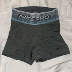 Nike  pros Photo 0