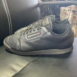 Reebok 🖤 Classics Black Princess Sneakers Size 10 Photo 4