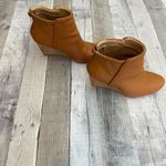 *Carson Stylish Tan Wedge Ankle Boots Women's size 9 Chic Stylish Casual Brown Photo 3