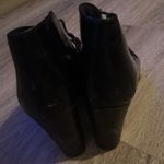 Clarks Clark’s Heeled Ankle Boots Size 9.5 Medium Photo 7