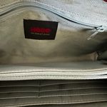 Hobo International Hobo crossbody in polished leather with inside dividers for cards, pockets Photo 9