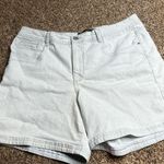Gloria Vanderbilt Vintage jean shorts size 14 Photo 1