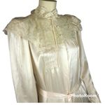 Victoria's Secret Vintage Victoria’s Secret gold label lace Victorian Edwardian robe size small Photo 2