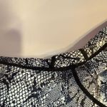 Zyia Snakeskin Printed Leggings 2 Womens Athletic Python 21" Pockets Shiny Black Photo 1