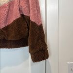 BDG Chevron Sherpa Jacket in Earth Tones size medium. Photo 4