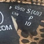 Volcom  beige patterned button up shirt Photo 2