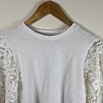 Free The Roses  Shirt Womens Sz XS White Tee Lace Blouse 3/4 Sleeves Romantic New Photo 1