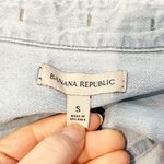 Banana Republic  The Long Sleeve Cropped Boxy Fit Denim Chambray Button Up Shirt Photo 2