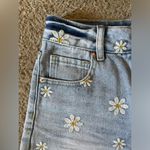 Angel Kiss Blue Denim Jean Shorts with White and Yellow Embroidered Flowers, Size 0/24 Photo 2