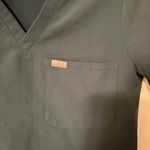 FIGS Deep Teal Catarina One-Pocket Scrub Top™ size small Photo 1