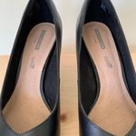 Clarks soft cushion round toe Black pumps  Photo 5