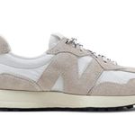 New Balance 327 'Moonbeam' Photo 2