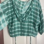 Boutique White And Blue Flowy Crop Top Photo 2