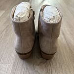 BP  WALLIS-FAB WOMEN NORDSTROM GREY TAUPE BOOTIES 6M‎ Photo 5