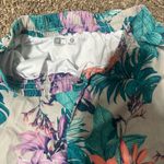 Xersion JCPenny Shorts  Floral Multicolor Size M Built In Underwear Photo 2
