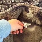 American Eagle  Fuzzy Sherpa ZipUp Photo 4