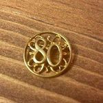 Avon 1980 Gold Tone Number 80 Date Or Birthday Scroll Work Brooch Pin .75" Photo 0