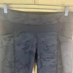 Lululemon  Size‎ 10 Sun Salutation Pant Jogger Camo Black Mesh Activewear Pockets Photo 1