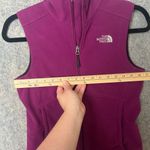 The North Face  Woman Size XS Purple Fleece Vest Full Zip Fushia Photo 3