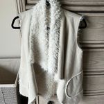 Fashion On Earth Cream Furry Vest Photo 2