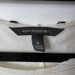 Banana Republic cream color short sleeve top women’s size small Photo 4