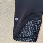 Lululemon Run Inspire Crop II Leggings in Heathered Net Pop Black Size 4 Photo 5