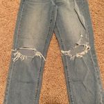 American Eagle ‼️ Ripped Mom Jeans‼️ Photo 6