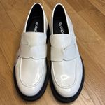 Blondo Chunky Loafers Waterproof Cream Lug Sole Shoes NWOB Size 10 Photo 1
