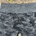 Gymshark  Womens Gray Black Cameo Nylon Leggings Medium Photo 2