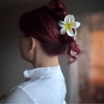 Hawaiian Flower hair clips in White and brown Yellow Photo 4