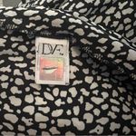 Diane Von Furstenberg  silk blend black/white print halter top blouse Size M Photo 8