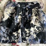 Ann Taylor Anne Taylor lightweight summer skirt with pockets. Photo 0