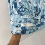 White House | Black Market Banded Bottom Blouse Ruffle at Shoulder Watercolor Sz 4 Photo 8