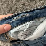 American Eagle  distressed mom jeans size 2 long Photo 4