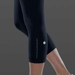 Lululemon Swift Speed HR Crop 21” Color: True Navy Size 2 EUC -Like New Photo 4