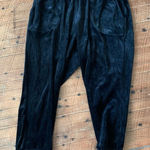 Torrid 0/L black velour loungewear cropped joggers Photo 0