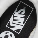 Vans UltraRange Neo VR3 Shoe
Women 8.0 US Mens 6.5 US Photo 4